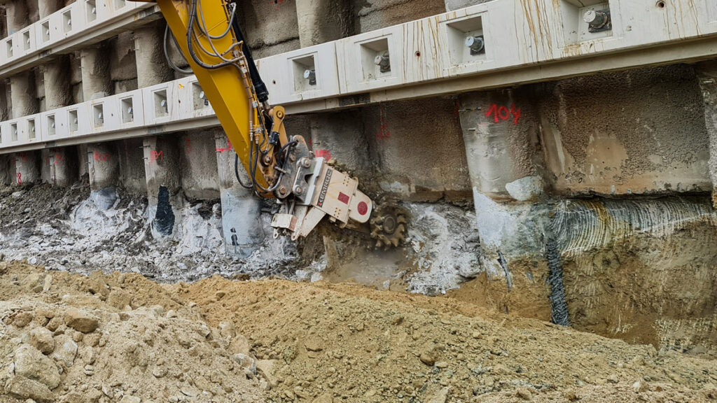 EK 110 Infrastructure Excavator Chain Cutter (25–32 t) | KEMROC