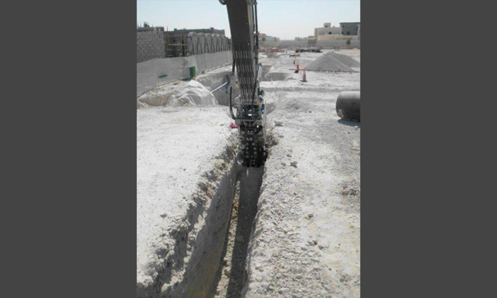 EK 140 Heavy-Duty Chain Cutter for Excavators (30–45 t) | KEMROC
