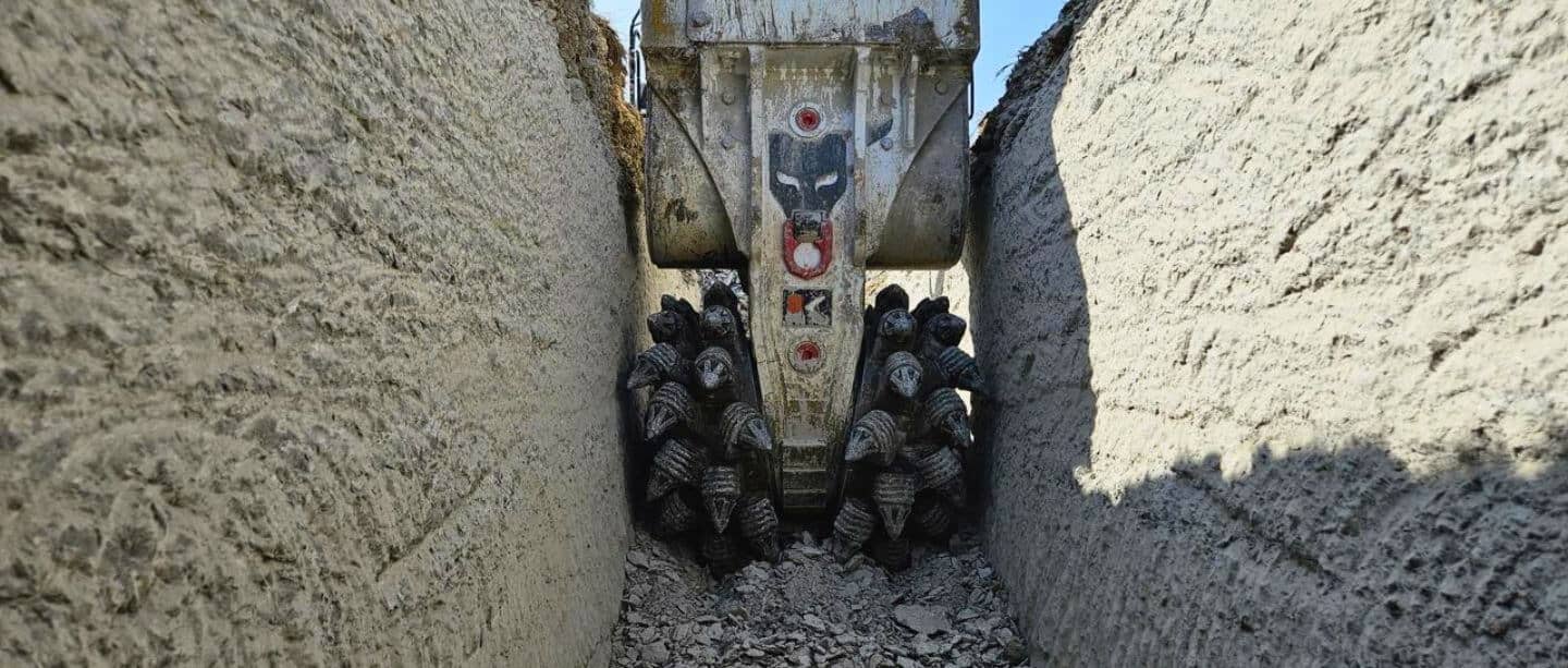 KEMROC — Cutter attachments for Excavators