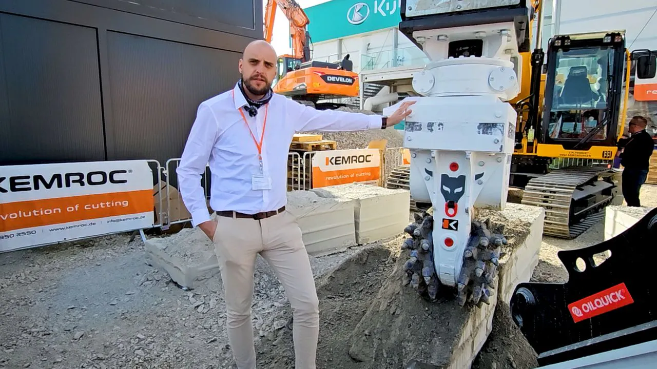 WhatsApp Image 2025-11-06 at 2.51.42 PM