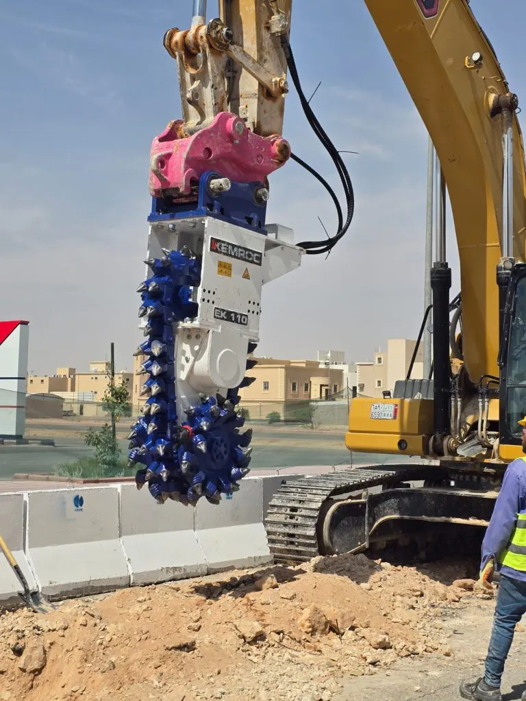KEMROC EK 110 Chain Cutter in Trenching Project in Kingdom of Saudi Arabia.
