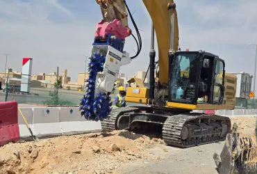 40 Kilometres of Precision Trenching in Saudi Arabia: How the KEMROC EK 110 Deliver Higher Productivity and Lower Costs