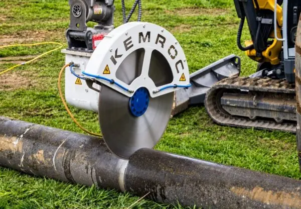 KEMROC KDS 30 Diamond Saw in Reinforced Concrete Demolition Project.  